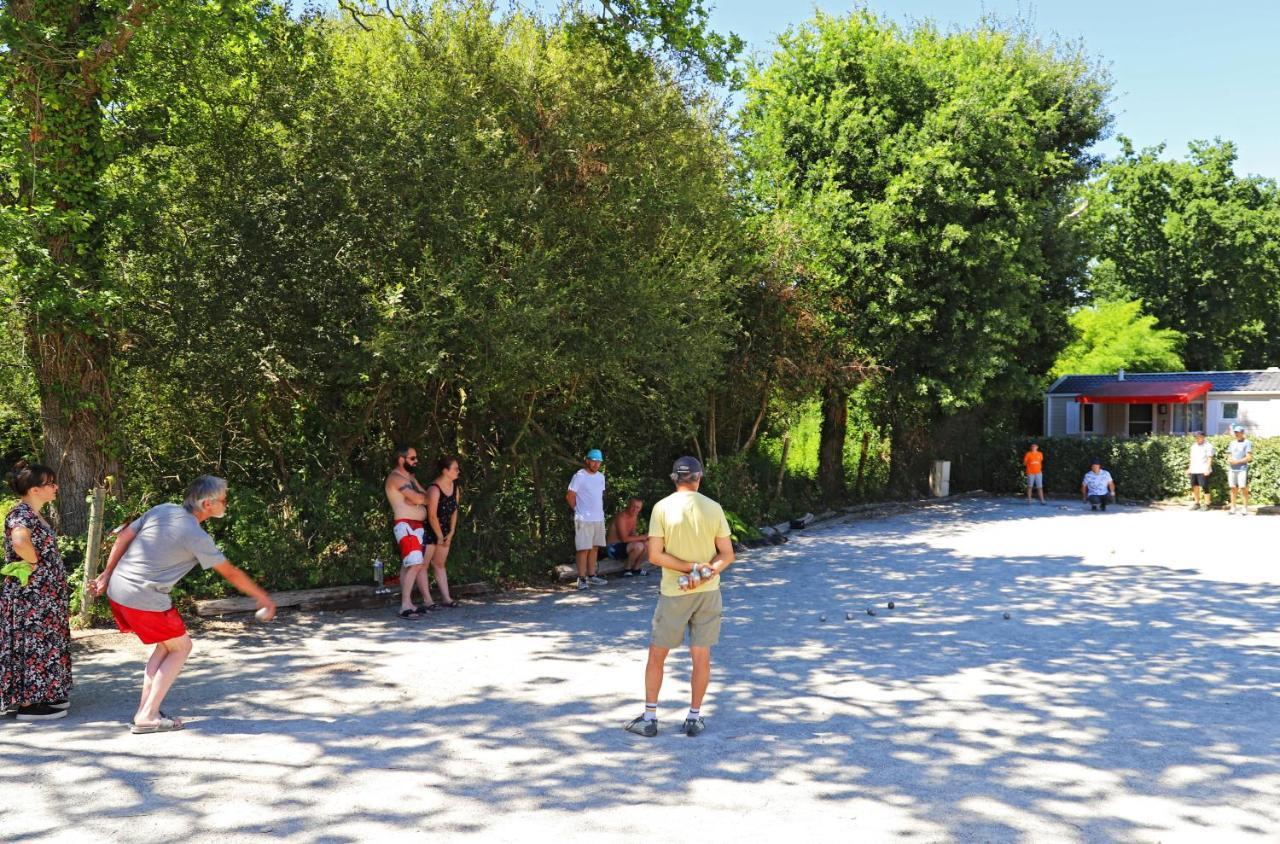 Camping De L'Etang Du Pays Blanc Guérande Exteriér fotografie